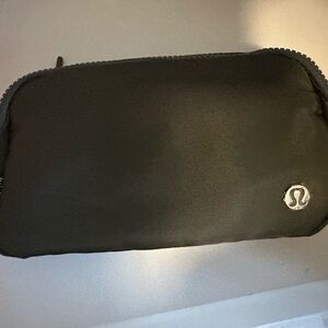 lululemon athletica belt bag